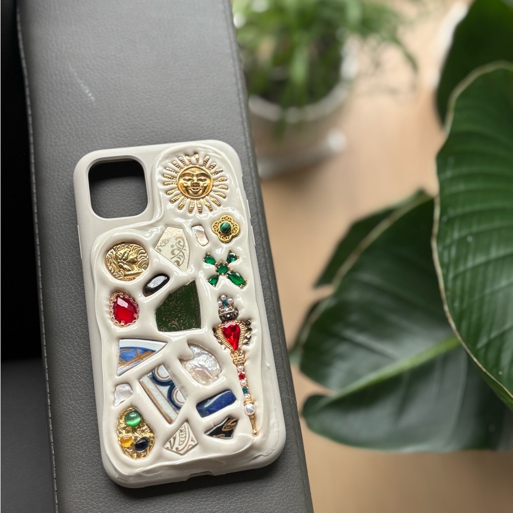 MEMOR Byzantine iPhone 11 Case